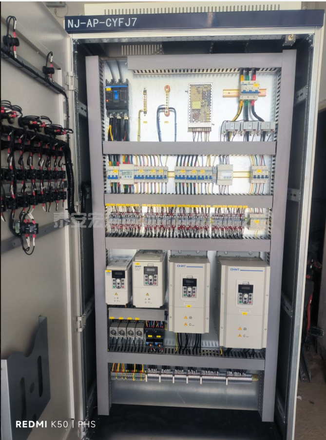 變頻控制柜恒壓供水、空壓機(jī)、風(fēng)機(jī)水泵